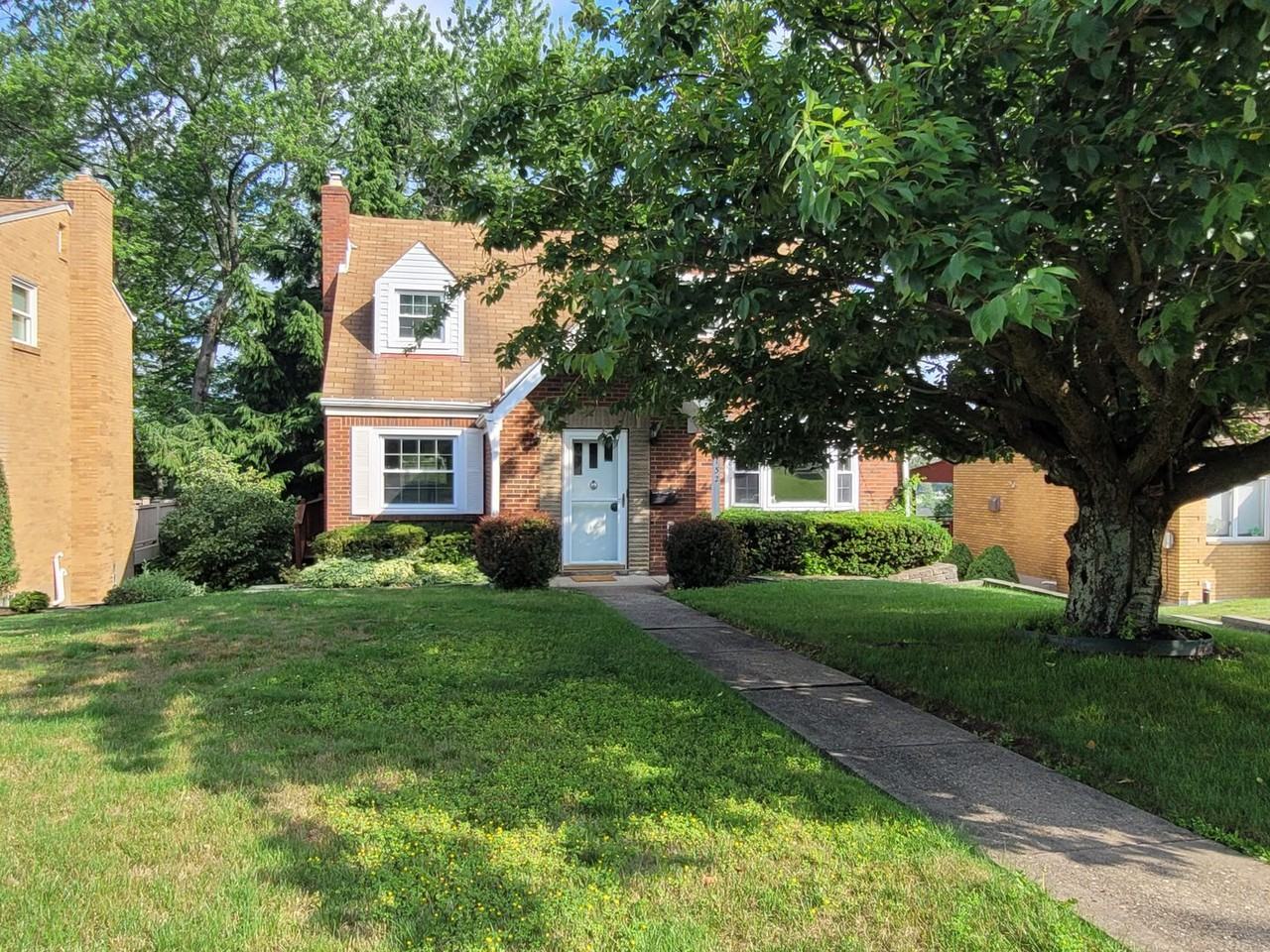 132 Sheldon Ave - Photo 2 of 18