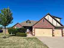 113 London Dr - Photo 1 of 1