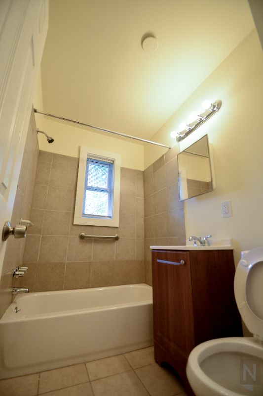 3009 30th St Se - Photo 2 of 2