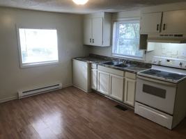 featured image of 913 N Center St #NA