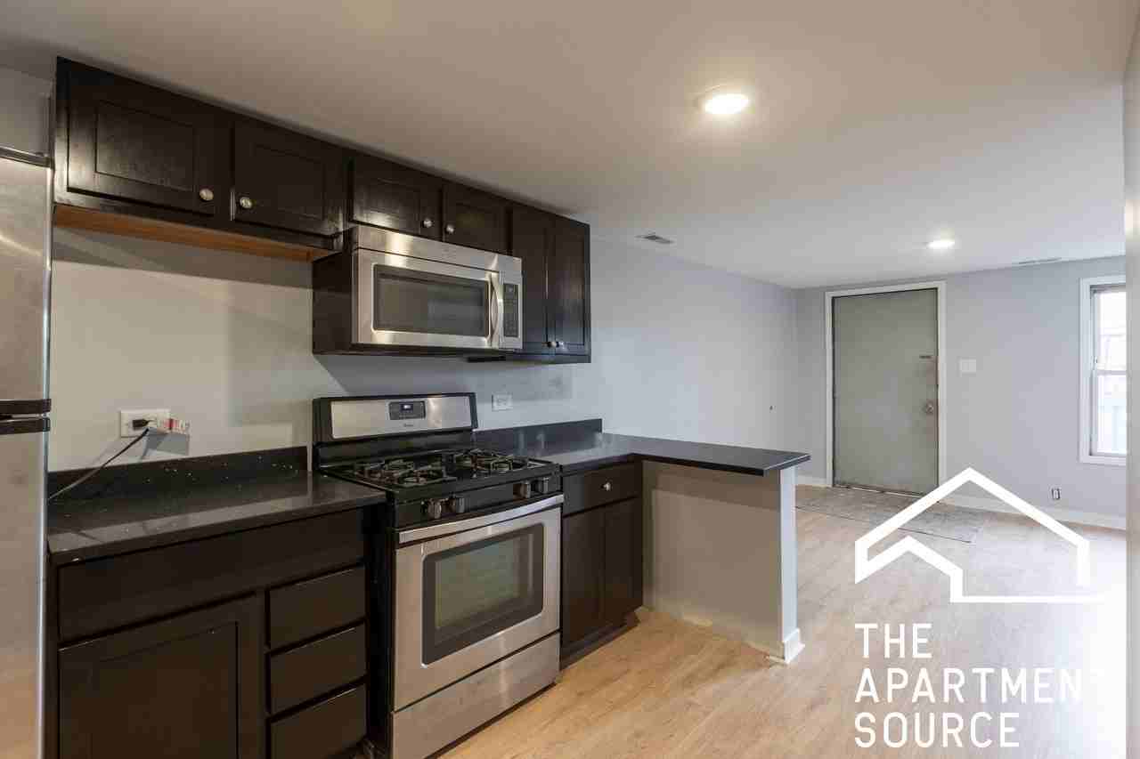 1437 W 16th St #2F - Photo 2 of 13