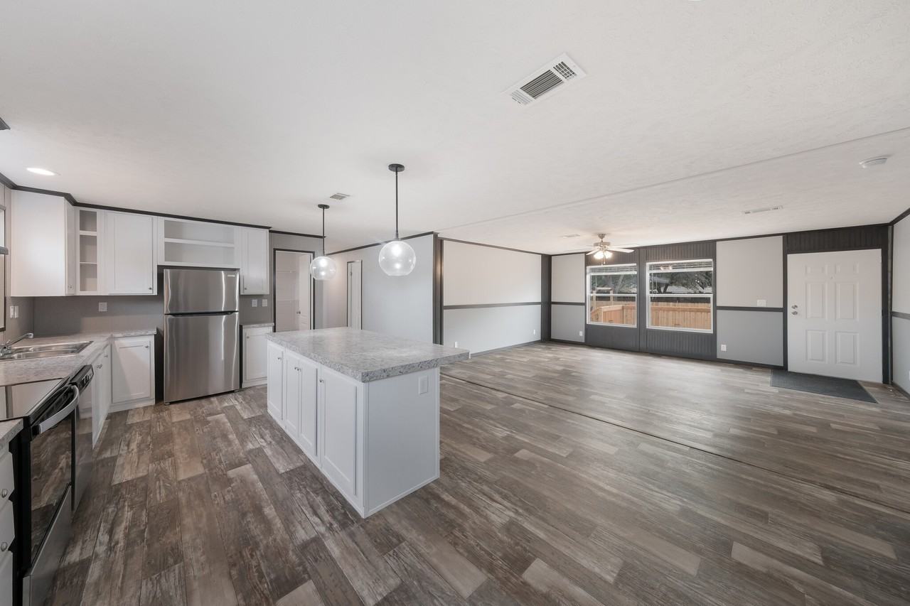 1330 Fm 1101 #NA - Photo 2 of 27