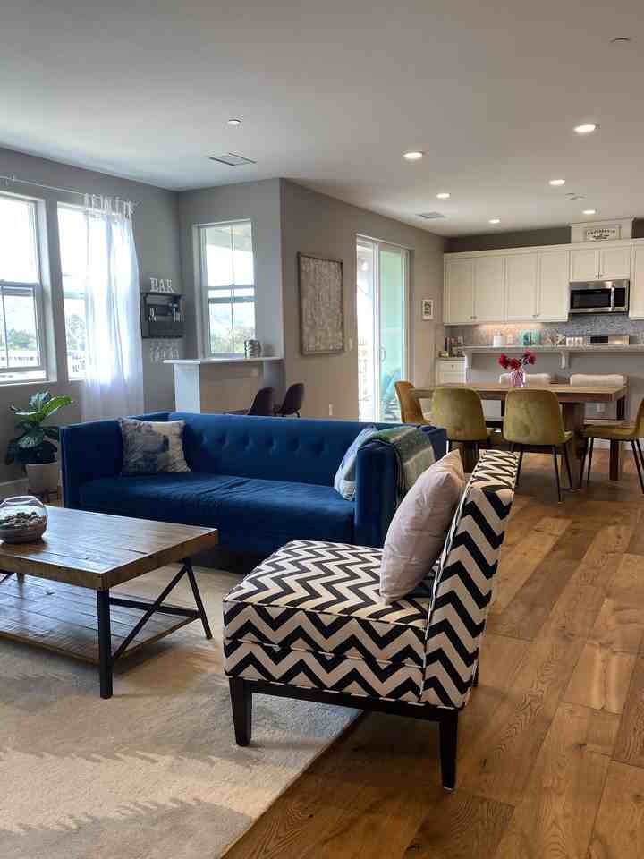 240 Dos Rios Ct - Photo 2 of 11