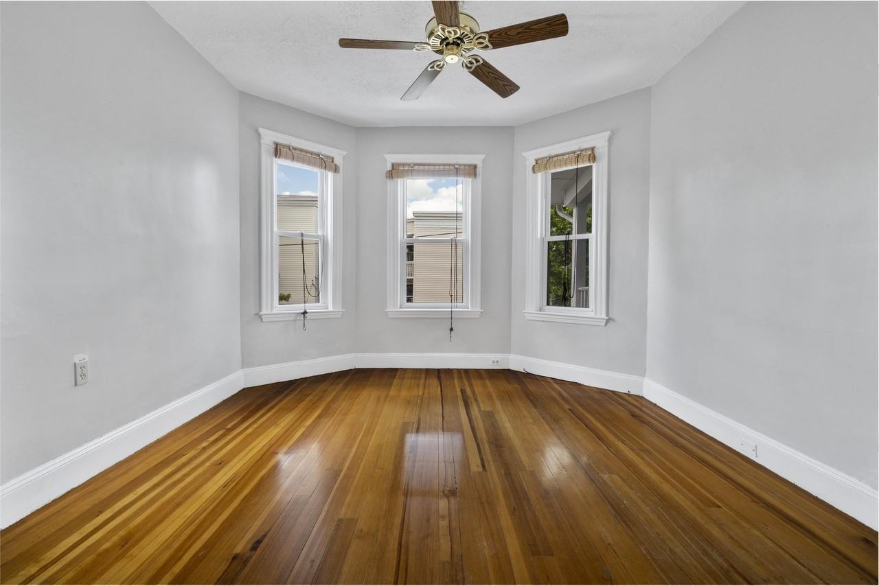 31 Harold St #1 - Photo 7 of 14