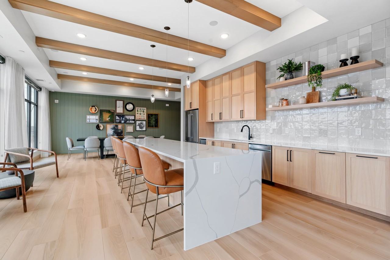 Beck46 - Photo 6 of 48