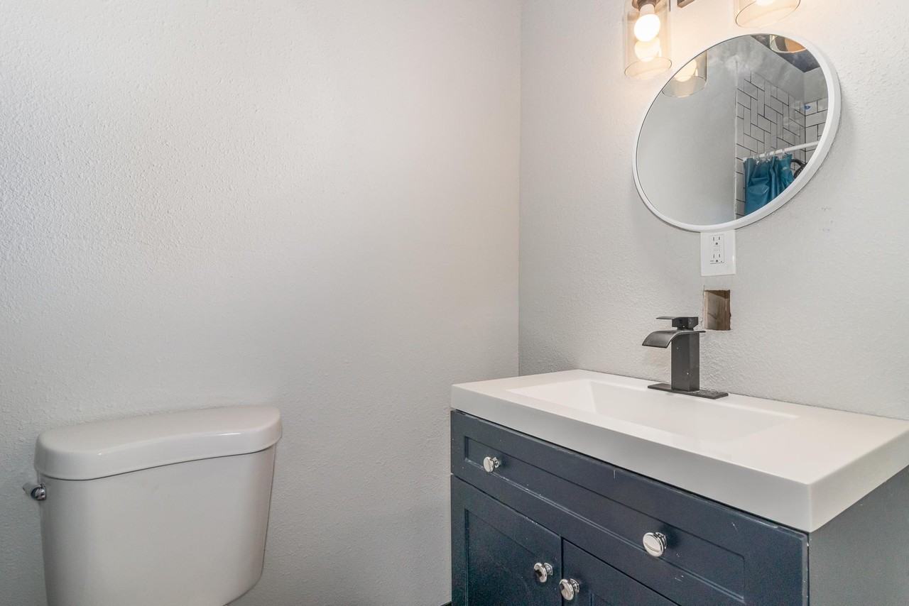 Independence Dr - Photo 4 of 14