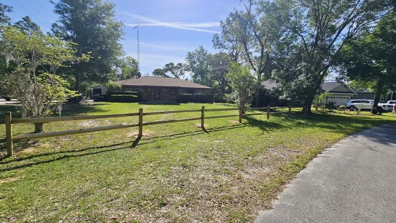 1051 Ne 10th Cir #1 - Photo 3 of 27