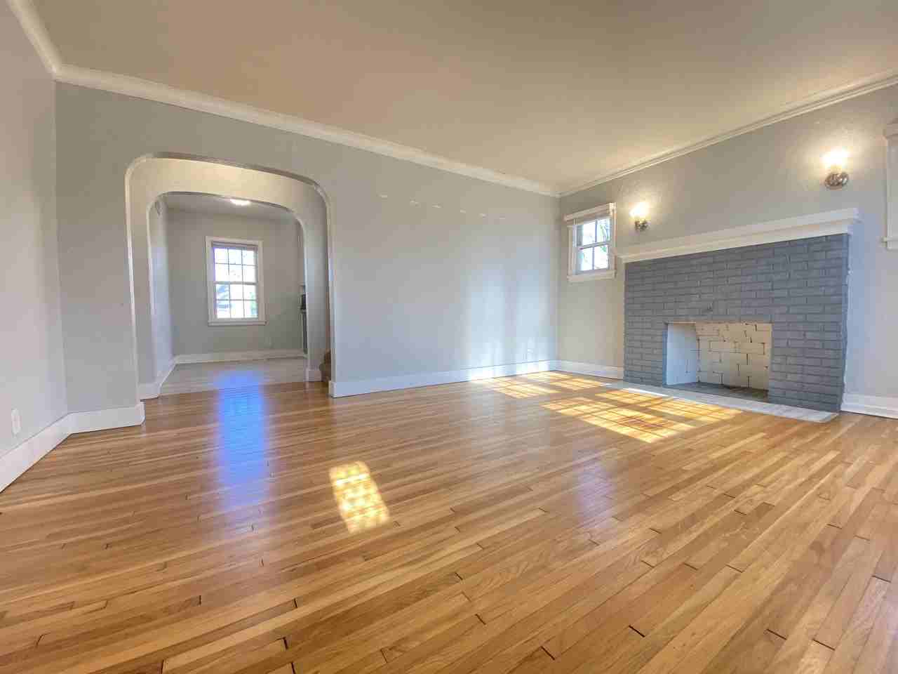 701 7th St Nw #1 - Photo 2 of 12