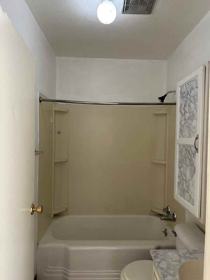 Queen City Manors - Photo 7 of 14