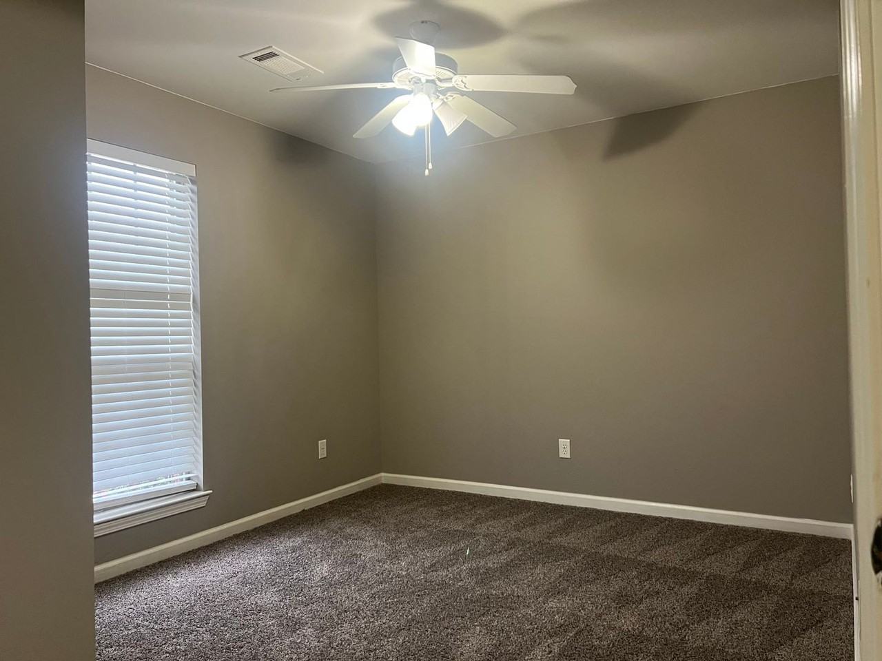 3318 Arkansas Dr - Photo 6 of 10