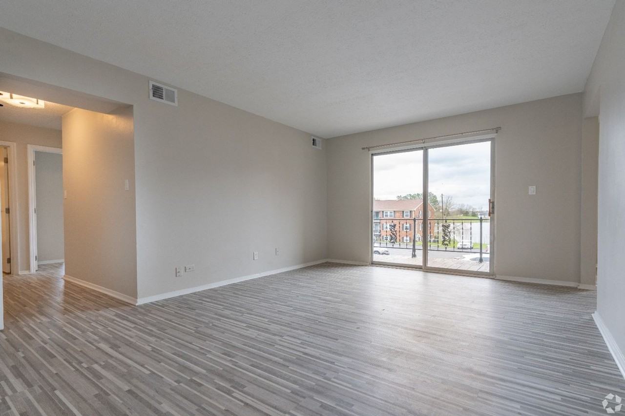 Green Valley Apartments - Photo 7 of 37