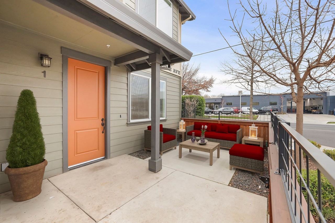 Cornerstone Townhomes - Photo 2 of 18