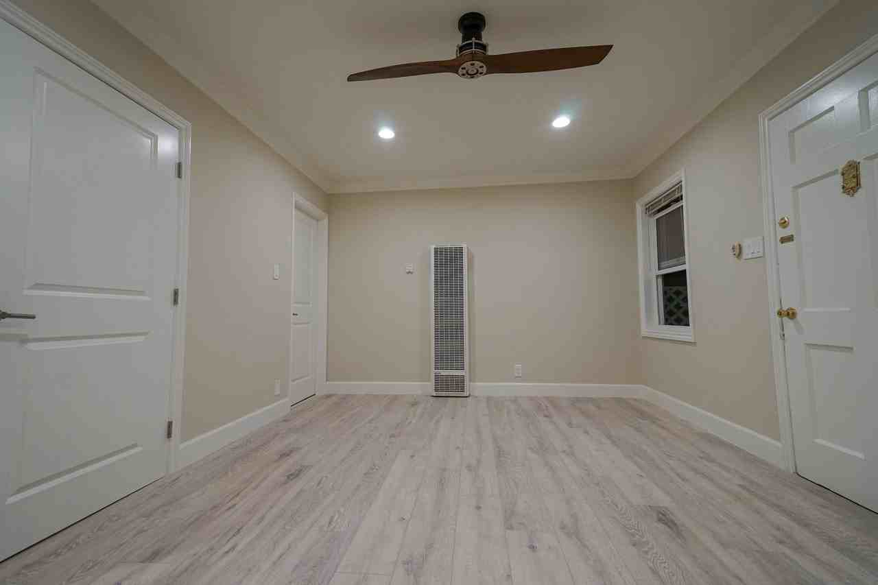 Mission Inn Residence - Photo 3 of 23