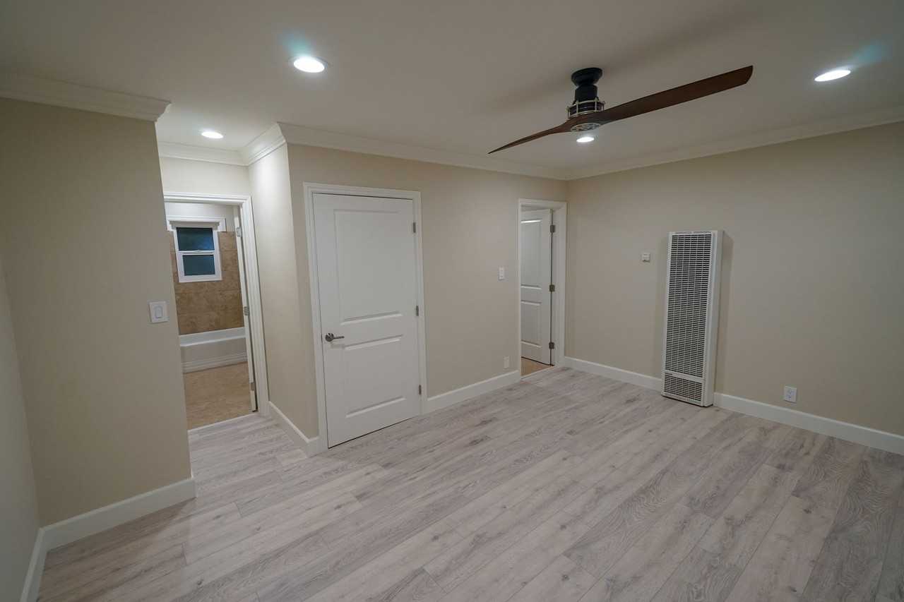 Mission Inn Residence - Photo 7 of 23