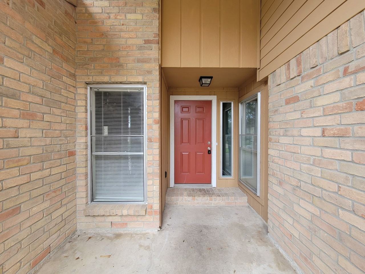 5107 Prairie Creek Dr - Photo 3 of 40