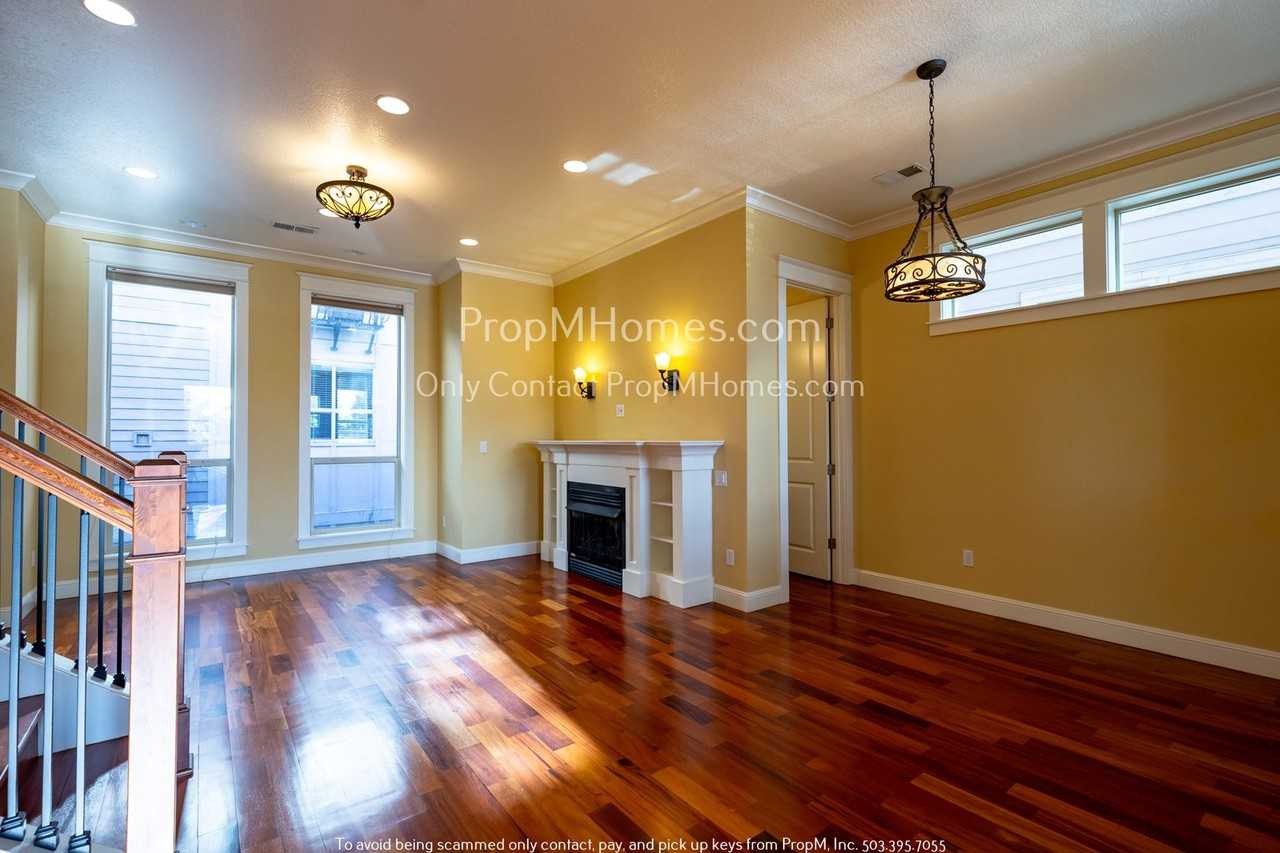 5127 N Williams Ave - Photo 3 of 21