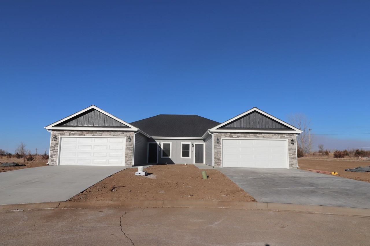 2226 Mallard Cir - Photo 4 of 15