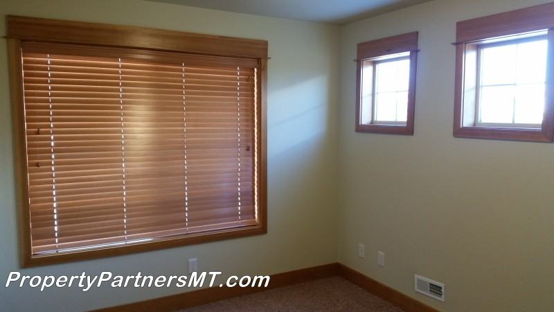 918 Flanders Creek Ave - Photo 4 of 11