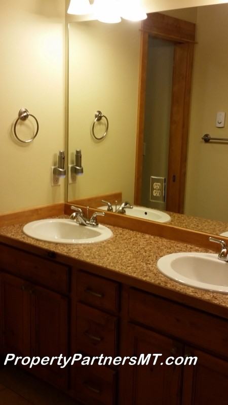 918 Flanders Creek Ave - Photo 6 of 11