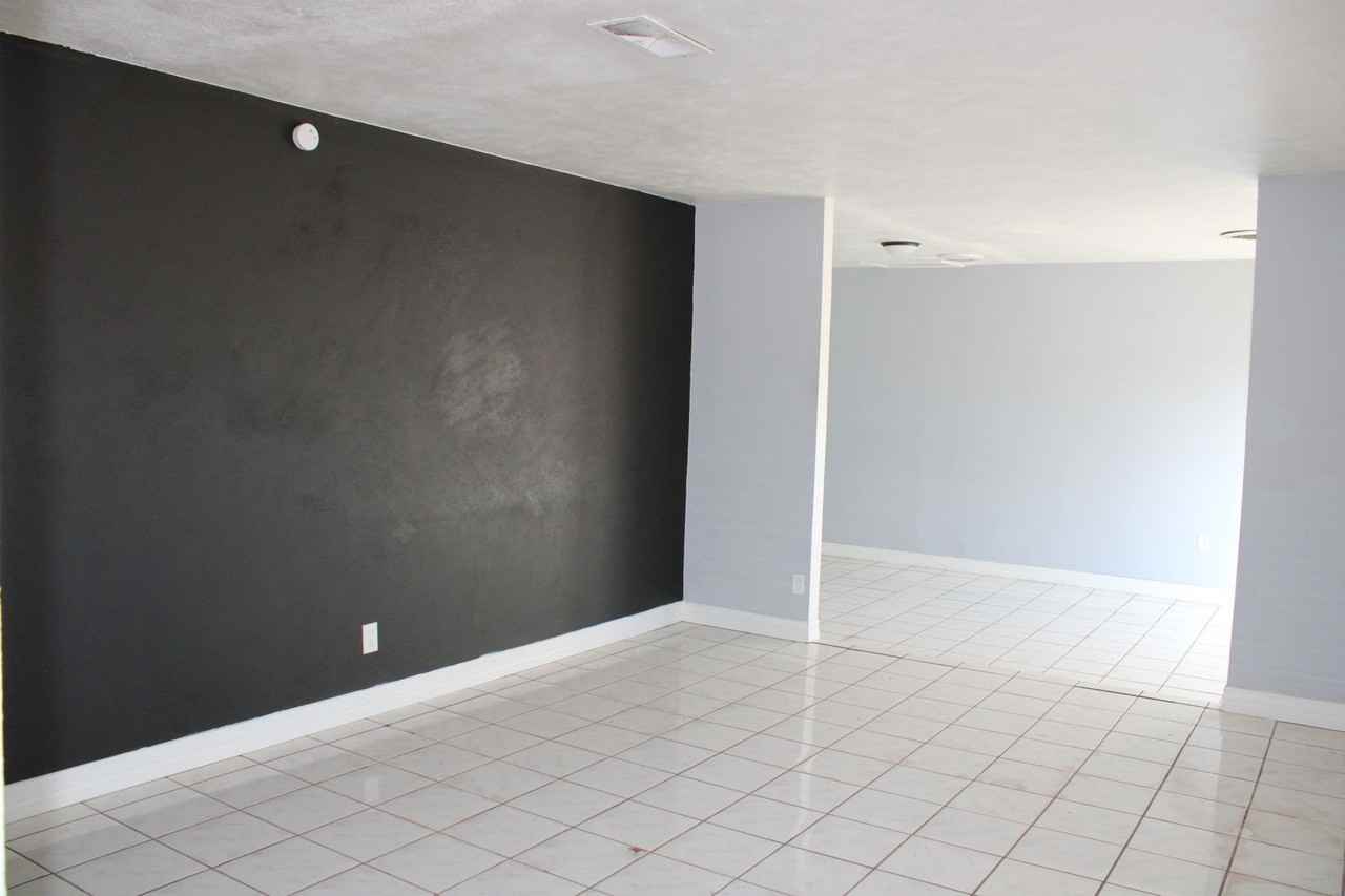 2902 Trigg St - Photo 2 of 13