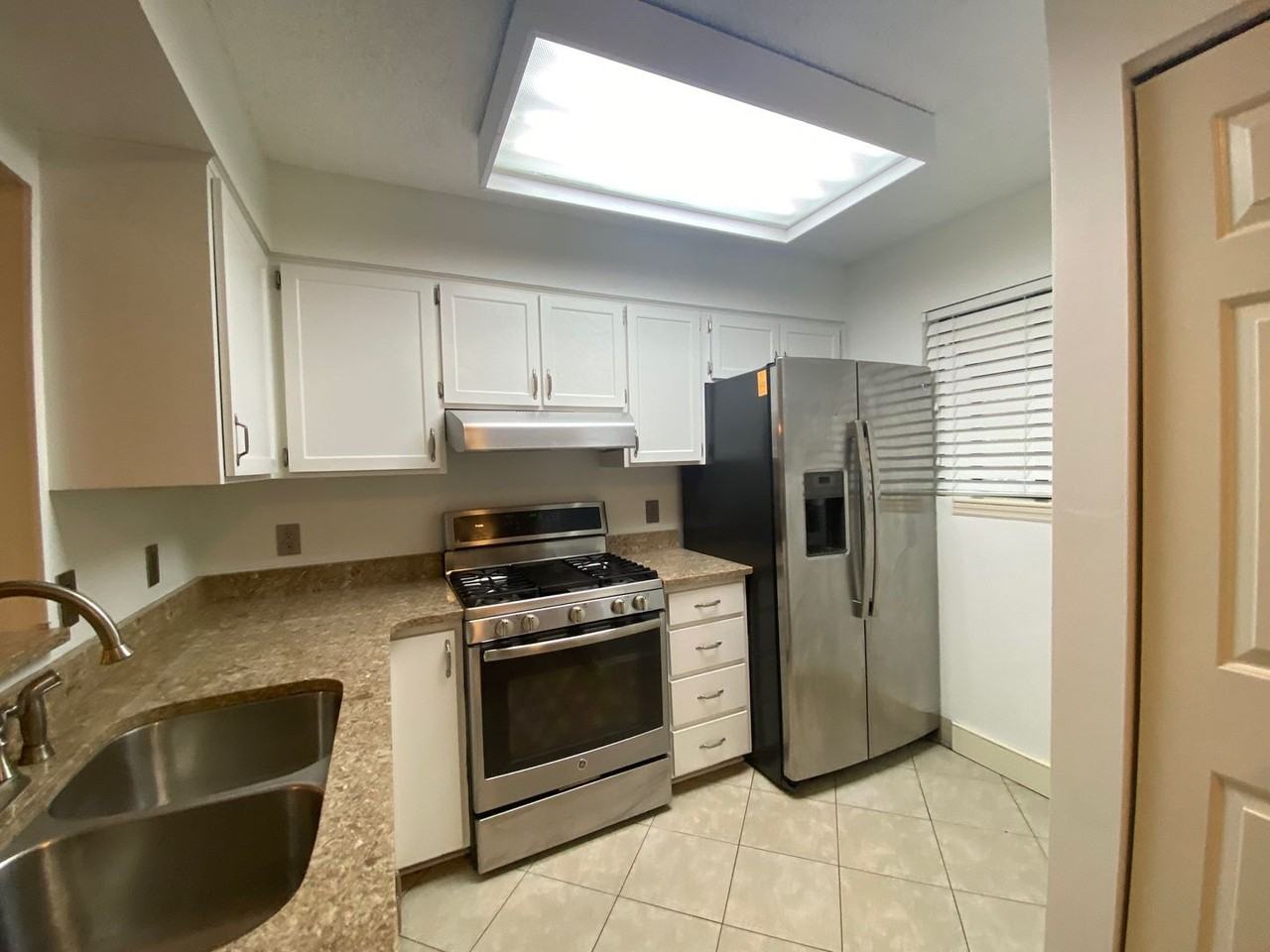 1730 Beechwood Cir N - Photo 6 of 22