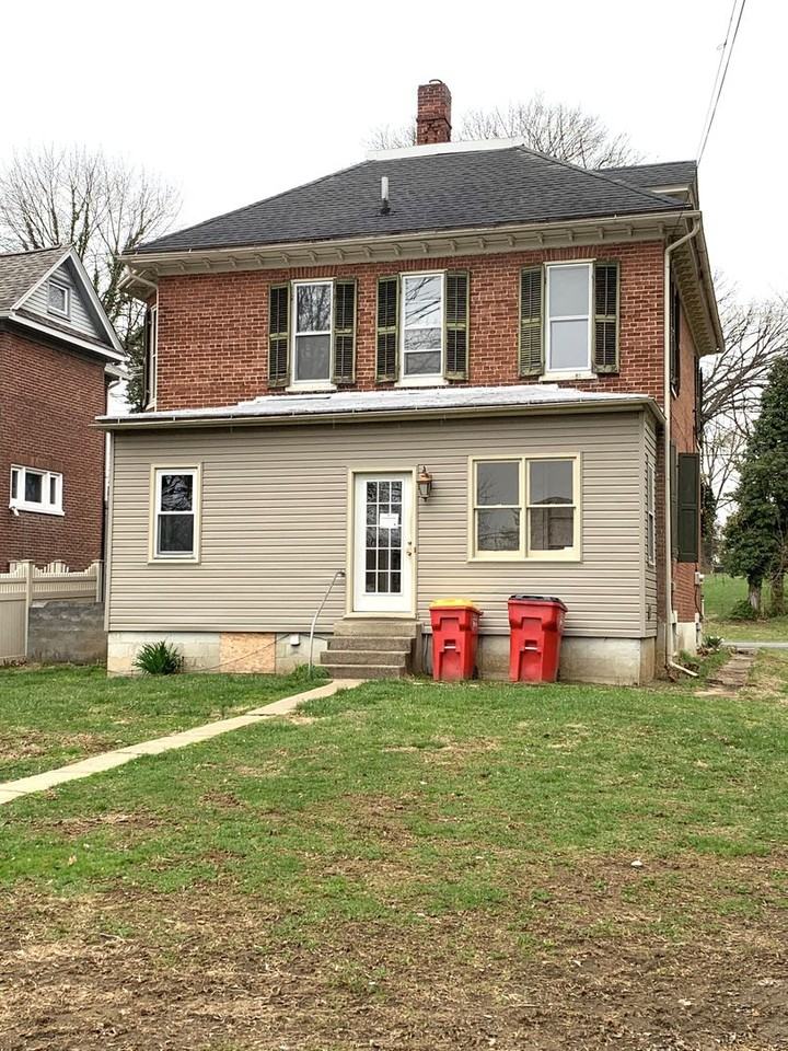 218 N Prince St - Photo 7 of 50