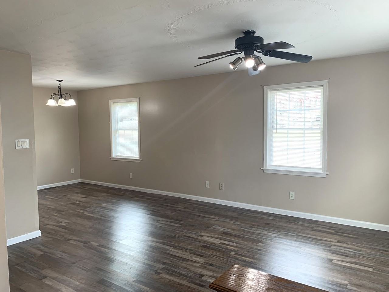 627 Harrison Dr - Photo 2 of 44