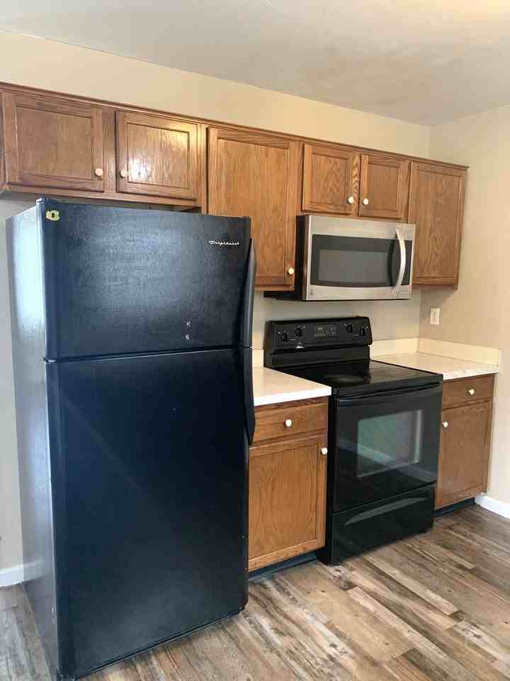 627 Harrison Dr - Photo 6 of 44