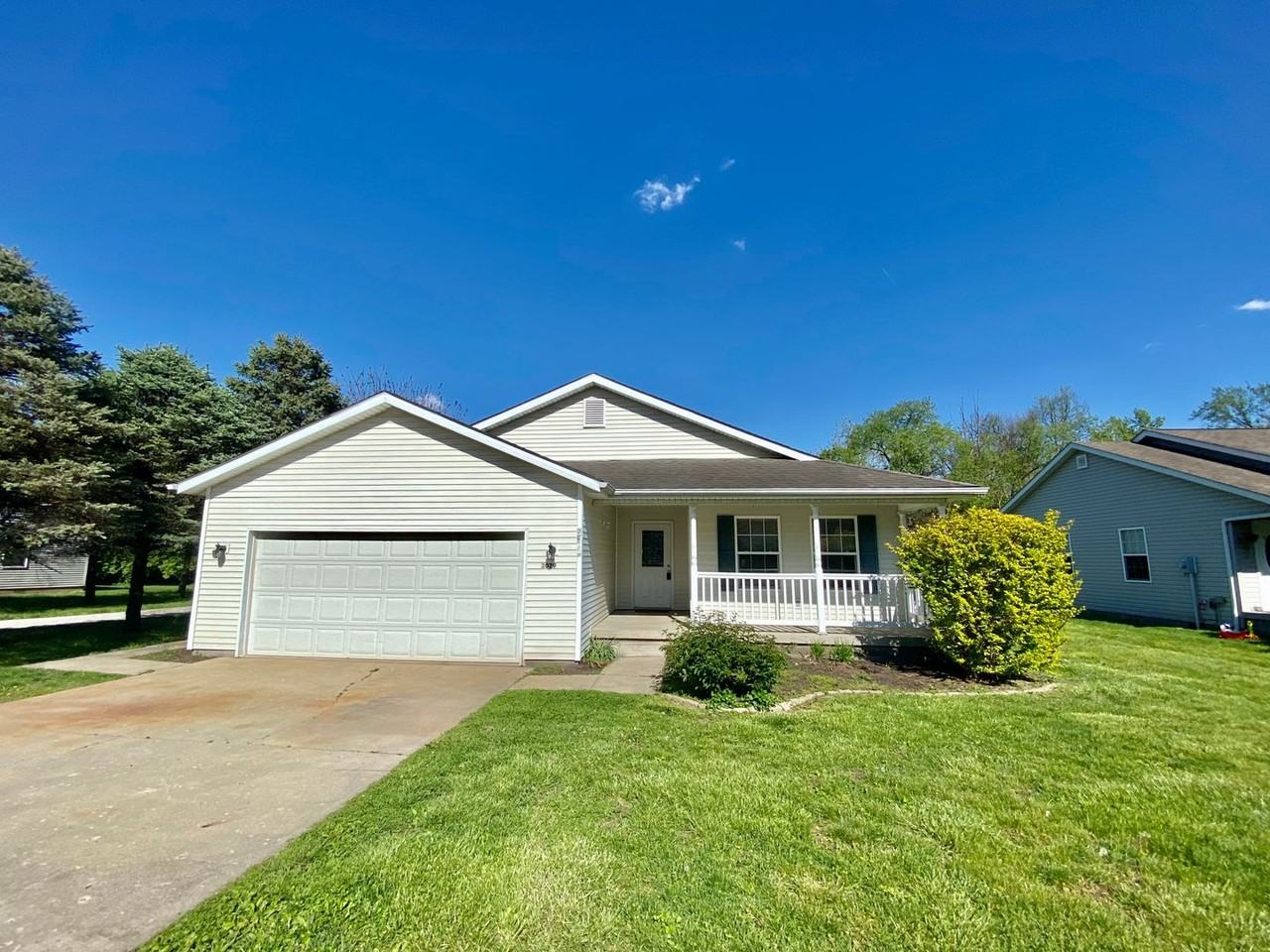 3029 N 12th St - Photo 2 of 16