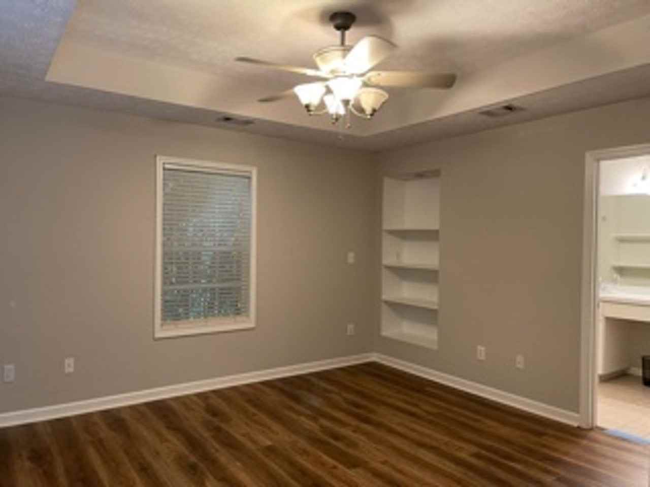 2705 Cunningham Ct - Photo 3 of 14