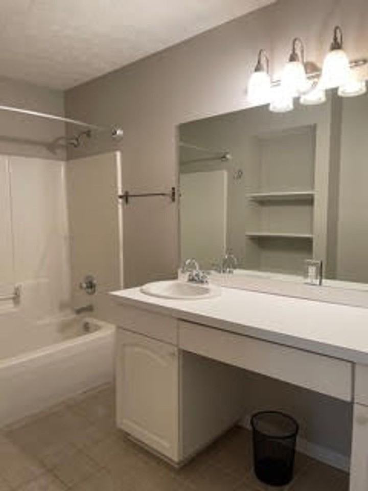 2705 Cunningham Ct - Photo 5 of 14