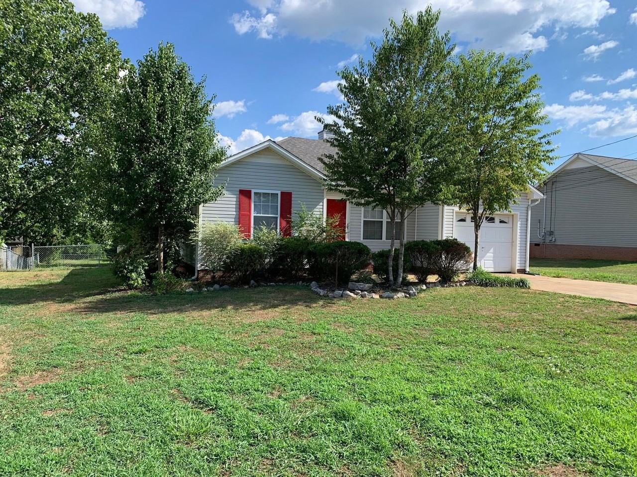 1324 Venessa Dr - Photo 2 of 27
