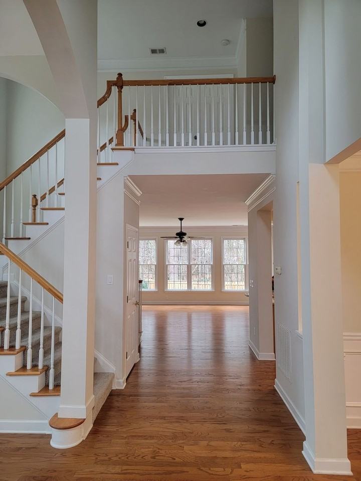 1611 Cascade Overlook - Photo 3 of 39