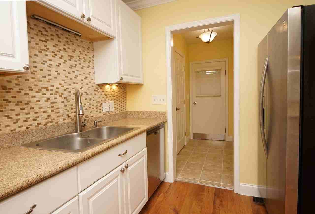 712 Powell Dr - Photo 7 of 44