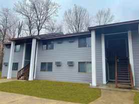 700 700 Bobtail Court - Upstairs 1 Bedroom - Photo 1 of 1