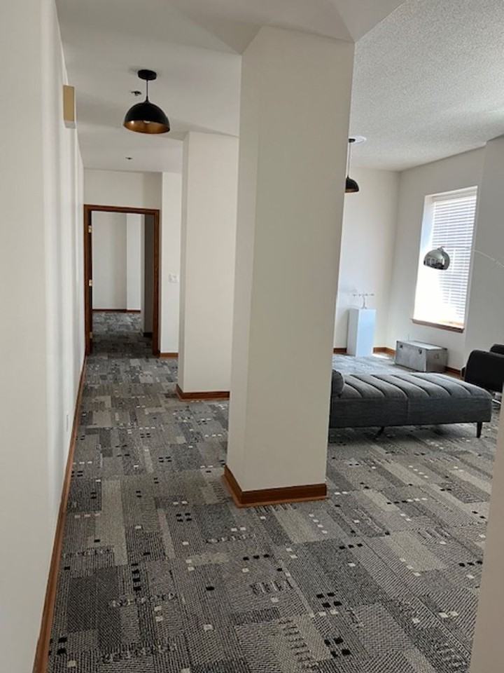 Booth Residences - Photo 4 of 8