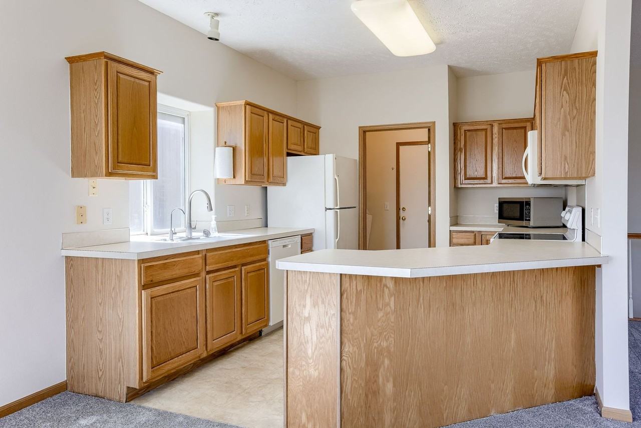 5027 S 190th Ave - Photo 7 of 25