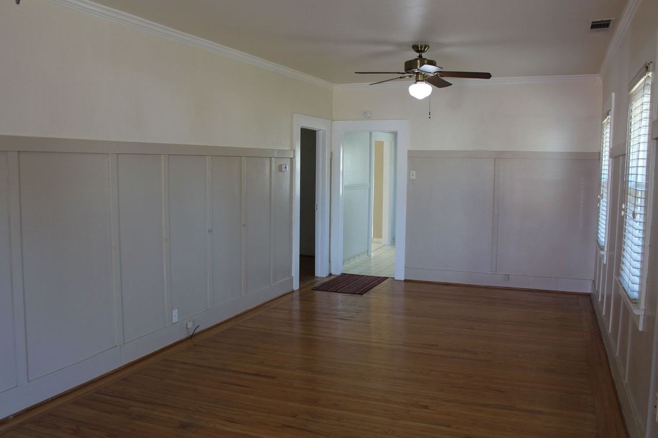 19712 Bush St - Photo 2 of 30