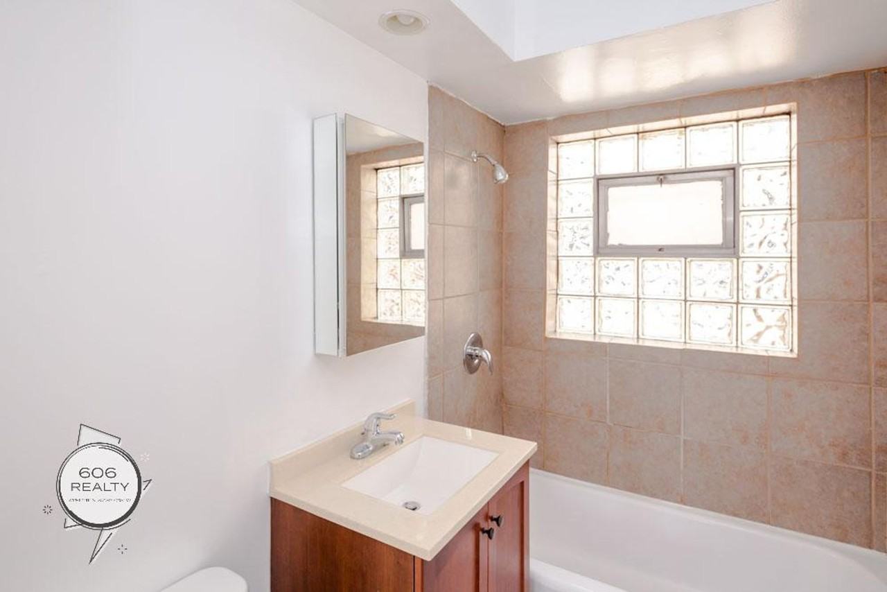 3443 3443 S. Central 3 - Photo 6 of 8