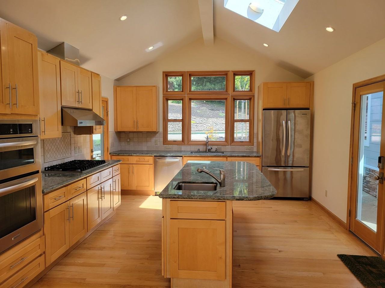 3280 Gloria Ter - Photo 2 of 19