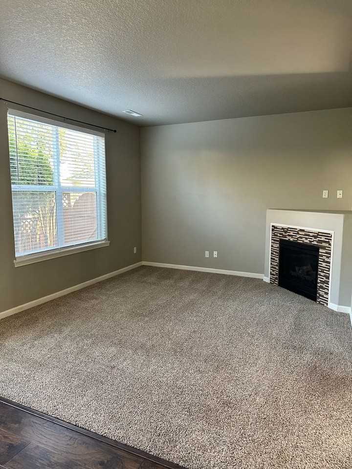 3215 Se Robin Cir - Photo 3 of 11