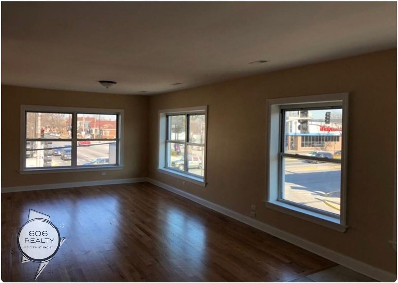 Rehabbed Units in Cicero! - Photo 5 of 7