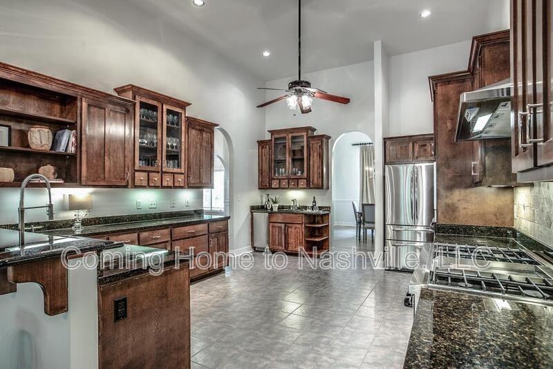 710 Hillwood Blvd - Photo 2 of 30