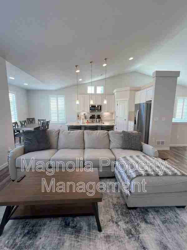 11855 Koenig Dr - Photo 5 of 26