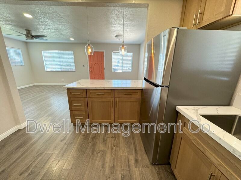 1959 Harrison Ave - Photo 3 of 25