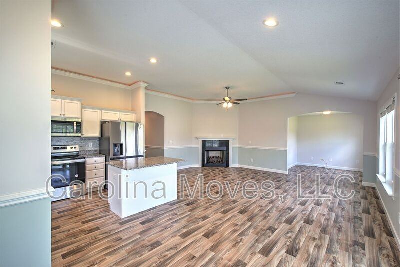 1303 Lindale Pl - Photo 7 of 23