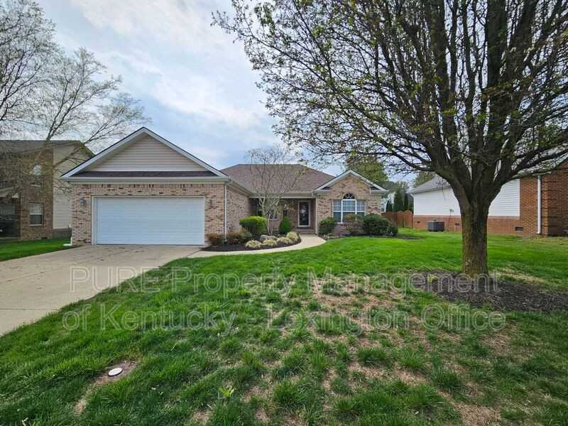 321 Lebeau Dr - Photo 2 of 26