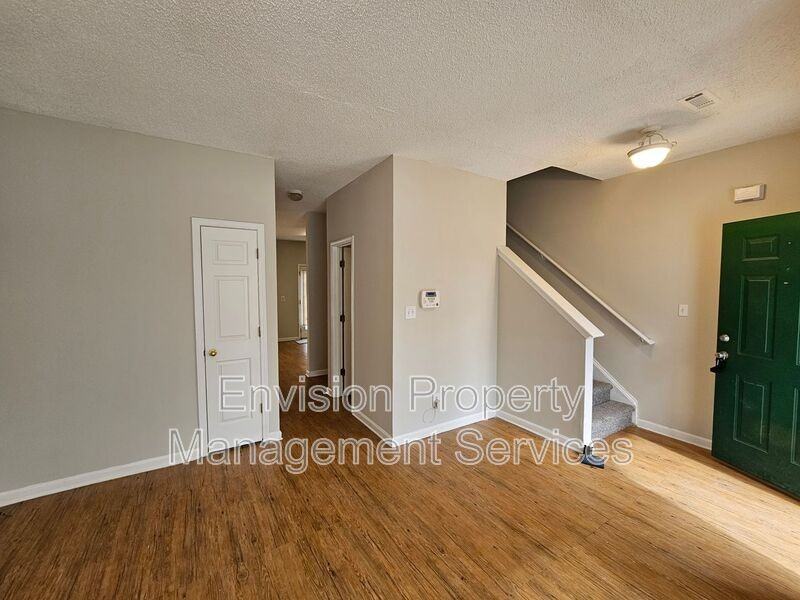 3275 Oakley Pl #18 - Photo 4 of 28