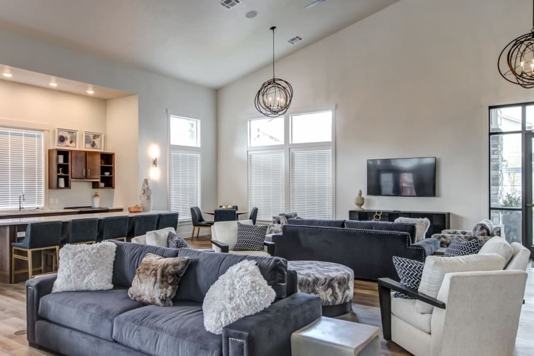 COAST Real Estates Services 1 of 4