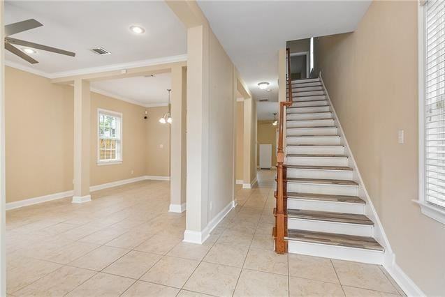 710 Saint Andrew Street - Photo 2 of 27